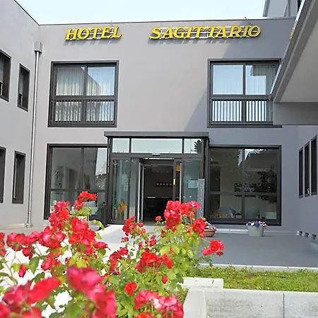 Sagittario 3* Padua